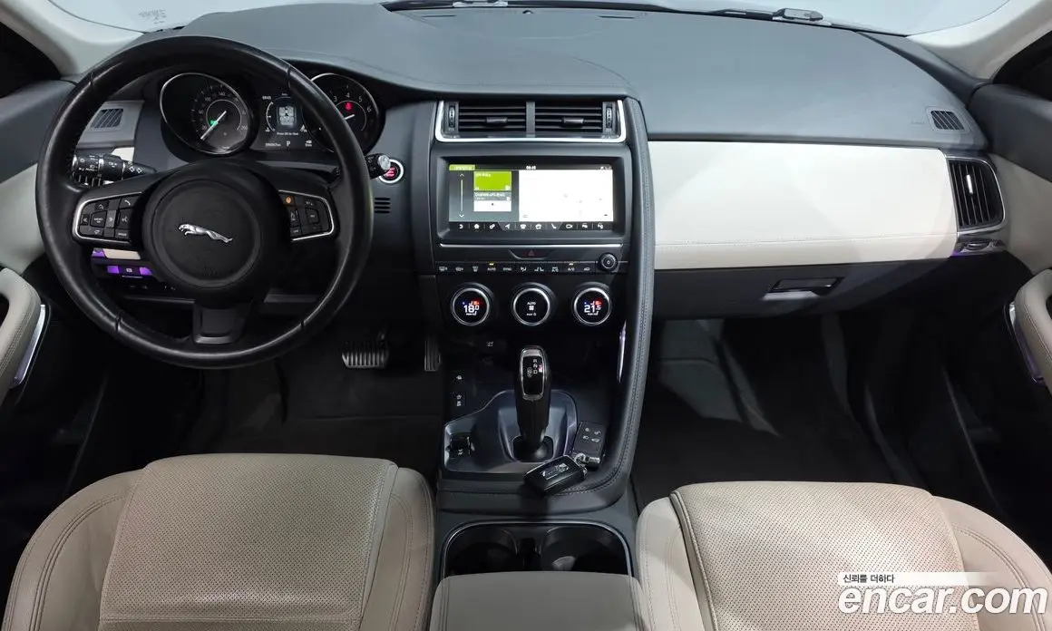 Jaguar E-Pace 2018 2.0 автомат (гидро), фото 9 Jaguar E-Pace 2018 2.0 автомат (гидро), фото 9