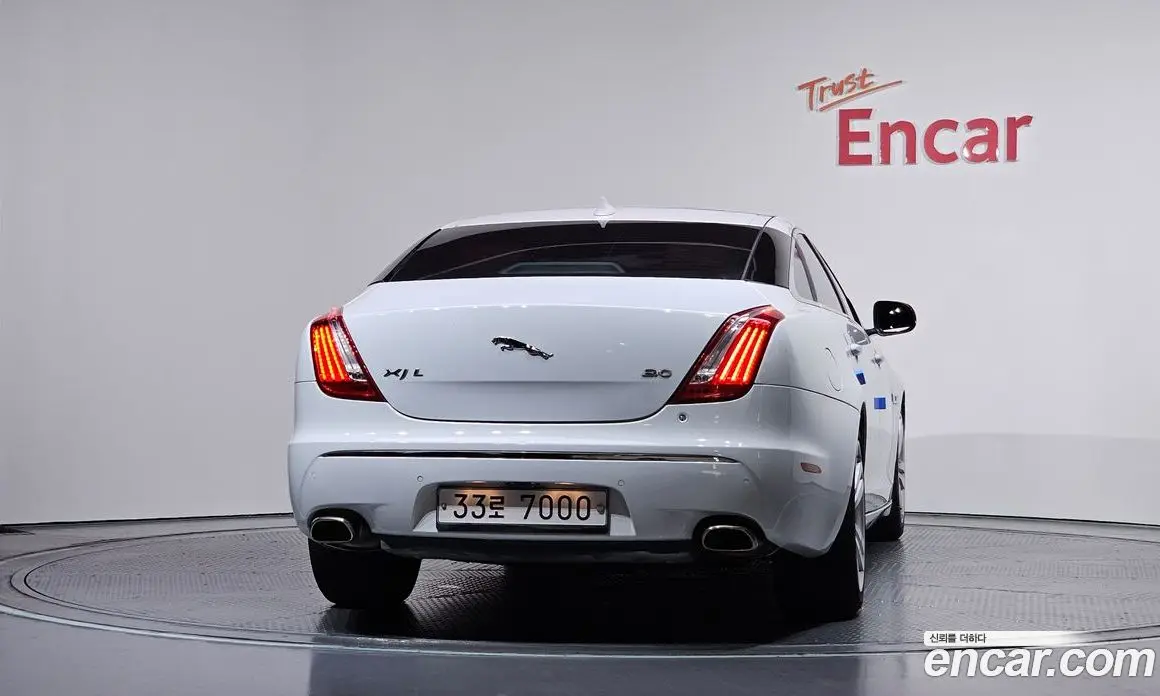 Jaguar XJ 2013 3.0 автомат (гидро), фото 4 Jaguar XJ 2013 3.0 автомат (гидро), фото 4
