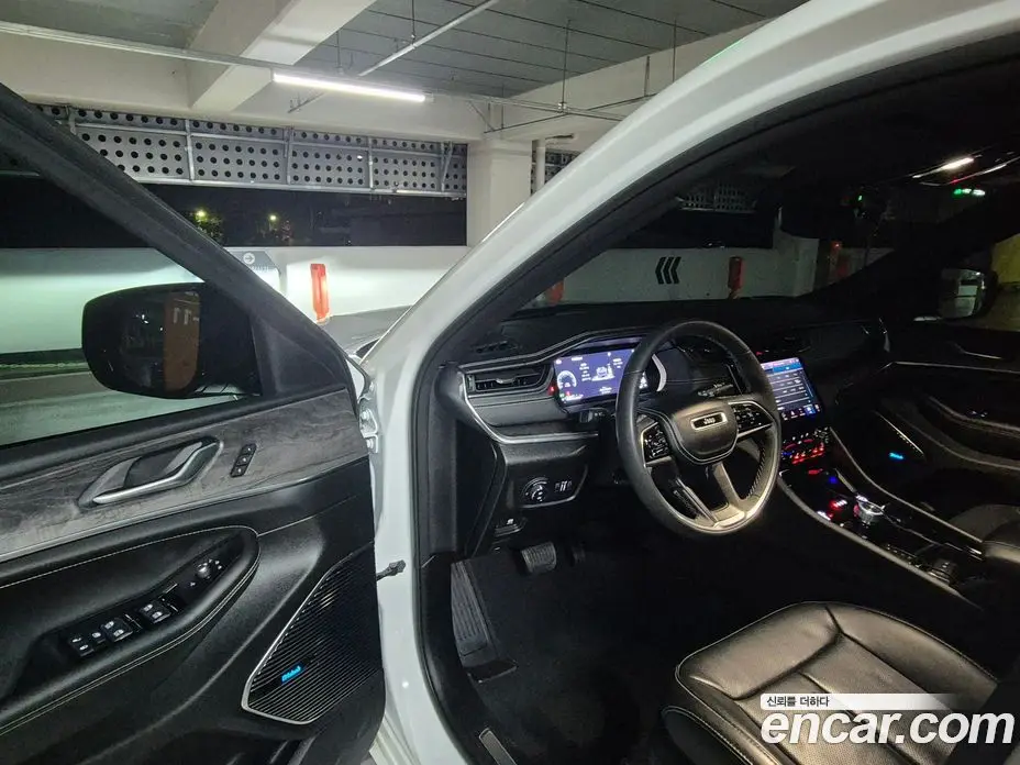 Jeep Cherokee 2023 3.6 автомат (гидро), фото 10