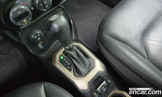 Jeep Renegade 2017 2.0 автомат (гидро), миниатюра 12