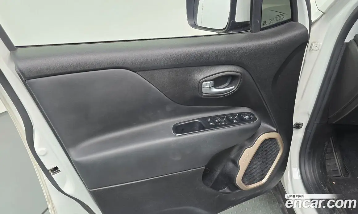 Jeep Renegade 2017 2.0 автомат (гидро), фото 14