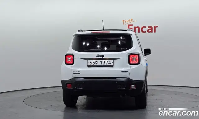 Jeep Renegade 2017 2.0 автомат (гидро), миниатюра 4