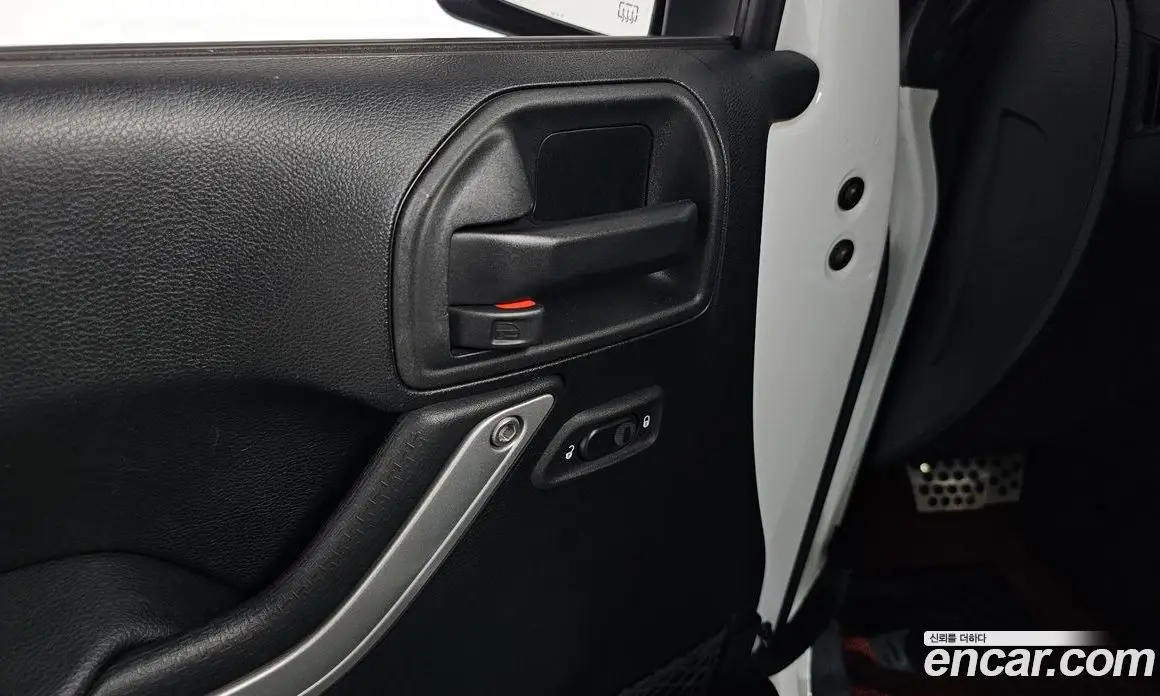 Jeep Wrangler 2017 3.6 автомат (гидро), фото 24