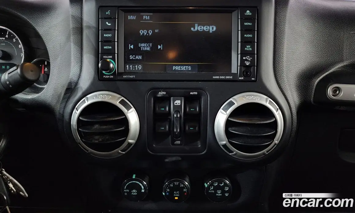 Jeep Wrangler 2017 3.6 автомат (гидро), фото 14
