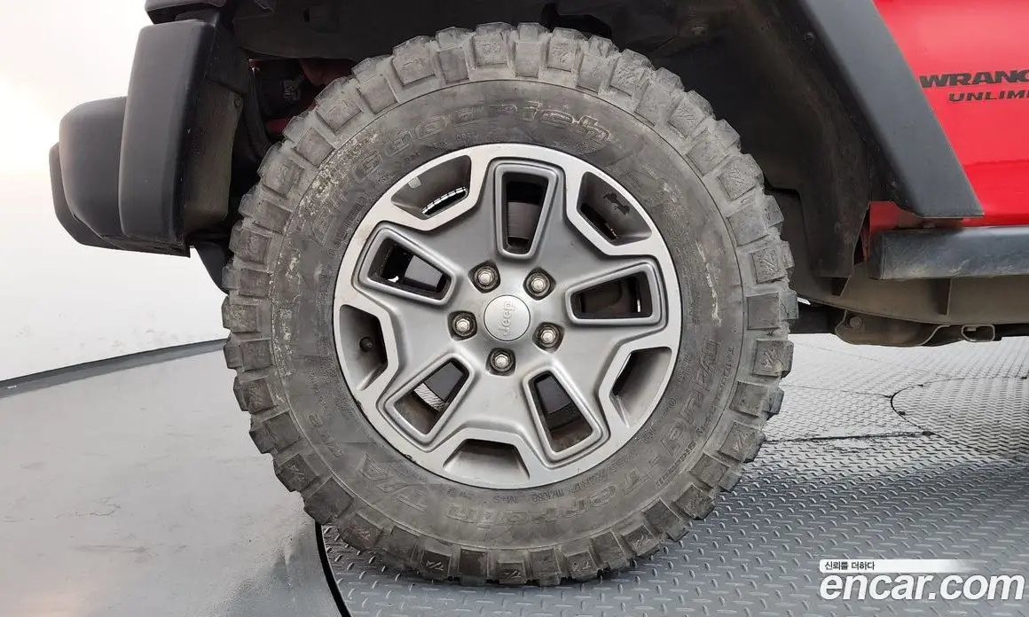 Jeep Wrangler 2017 3.6 автомат (гидро), фото 5