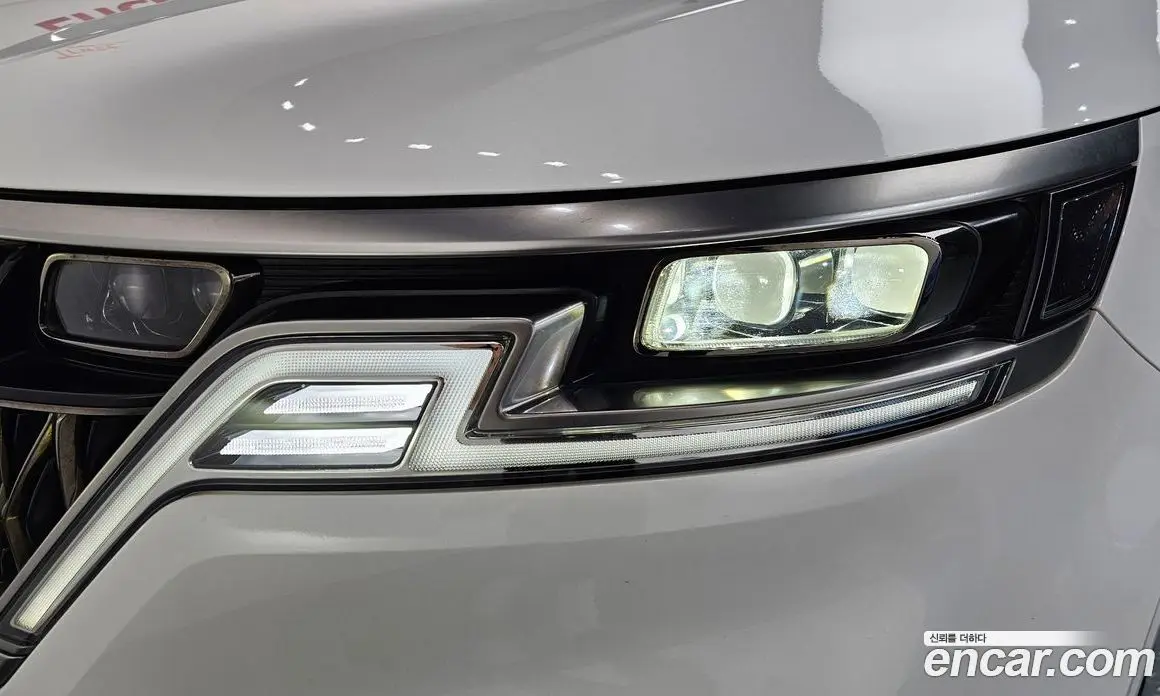 Kia Carnival 2023 3.5 автомат (гидро), фото 8