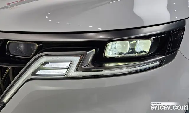 Kia Carnival 2023 3.5 автомат (гидро), миниатюра 8
