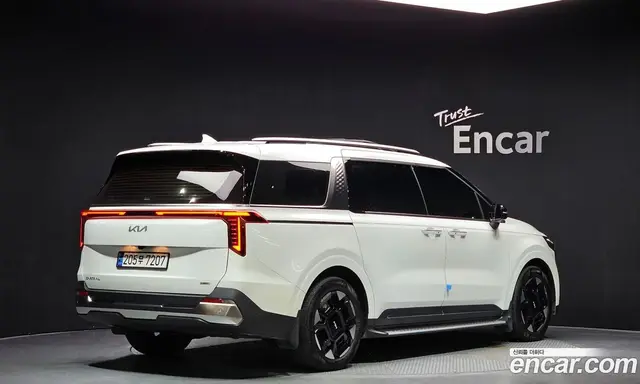 Kia Carnival 2024 1.6 автомат (гидро), миниатюра 2