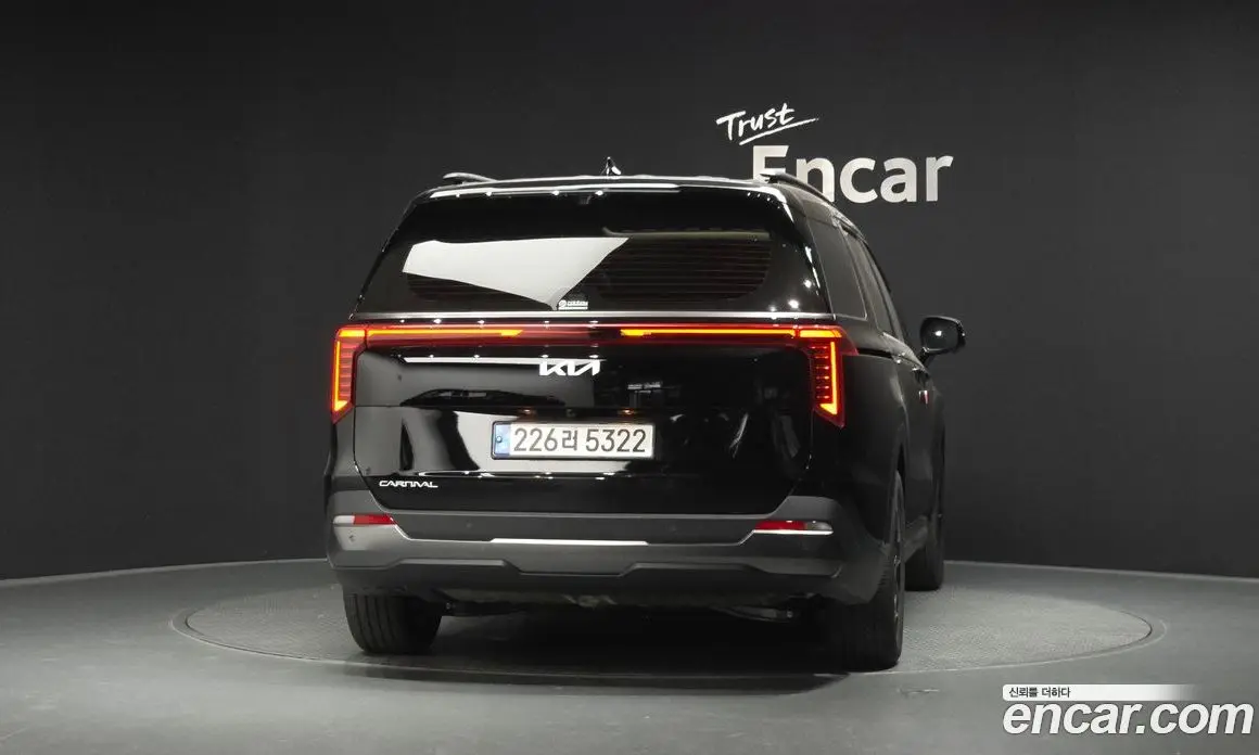 Kia Carnival 2025 2.2 автомат (гидро), фото 4