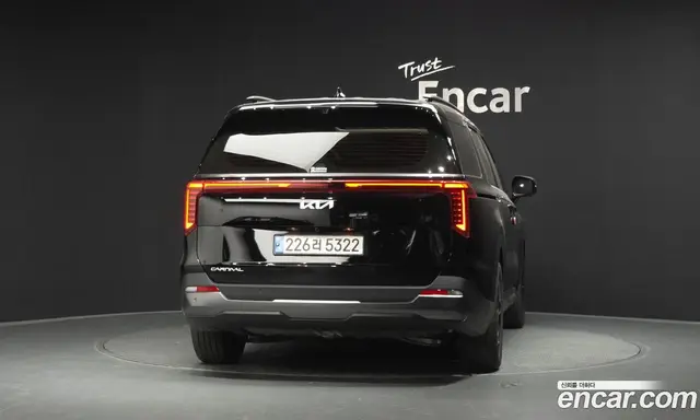 Kia Carnival 2025 2.2 автомат (гидро), миниатюра 4