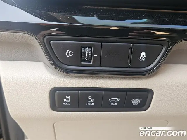 Kia Carnival 2025 1.6 автомат (гидро), миниатюра 11