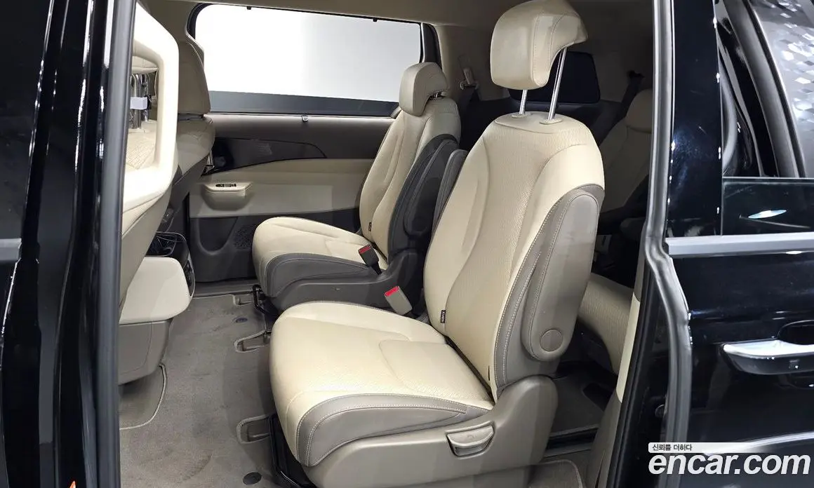 Kia Carnival 2025 2.2 автомат (гидро), фото 17