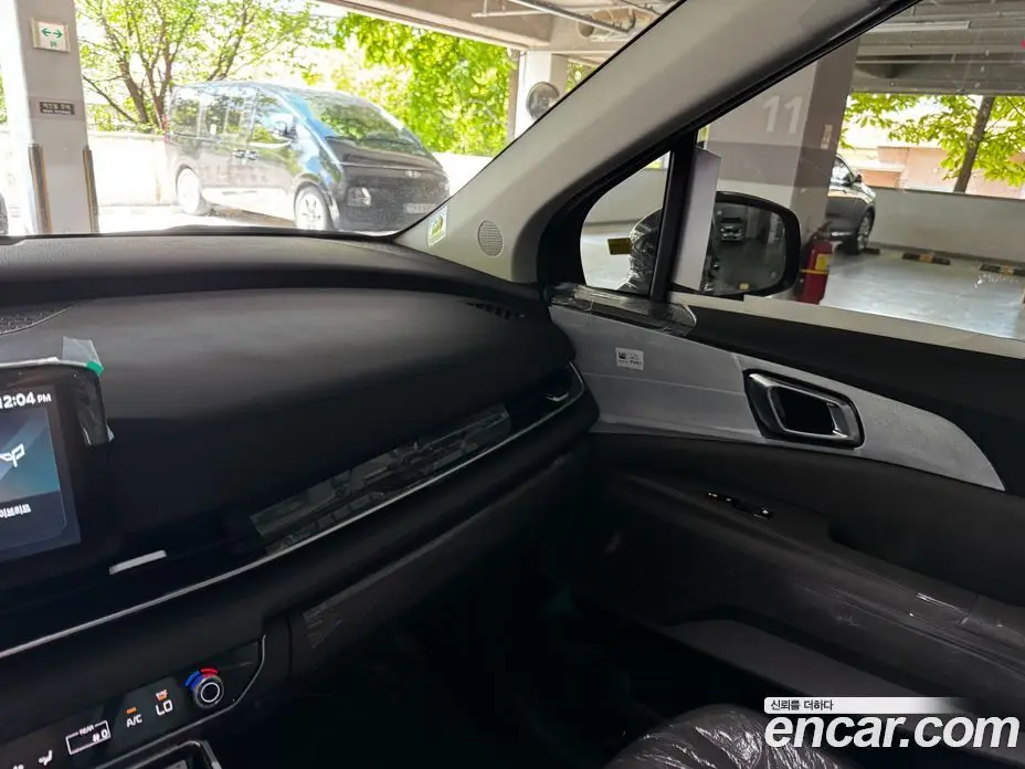 Kia Carnival 2026 1.6 автомат (гидро), фото 15