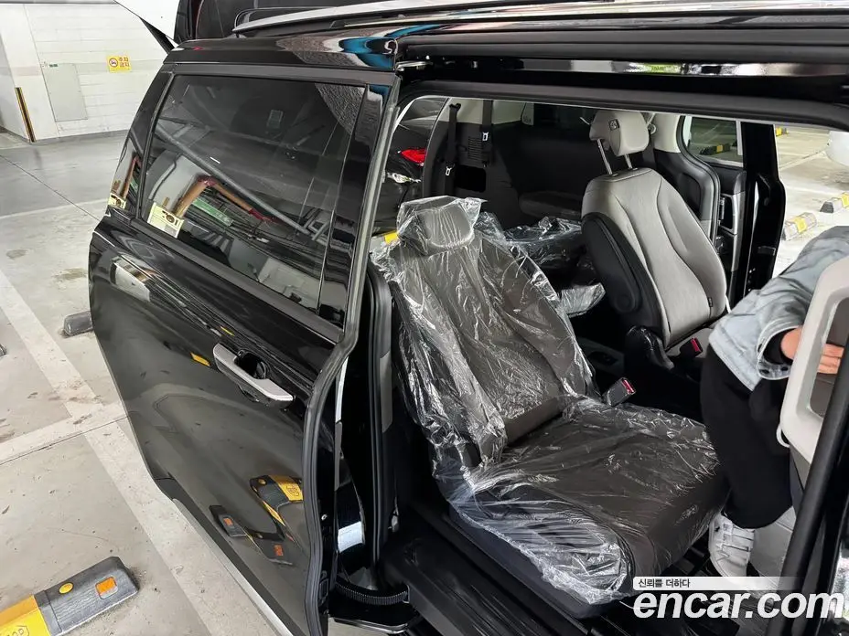 Kia Carnival 2026 1.6 автомат (гидро), фото 16