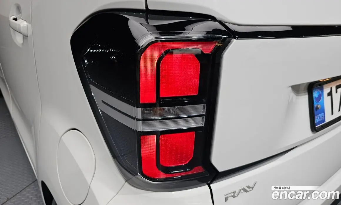 Kia Ray 2023 1.0 автомат (гидро), фото 9