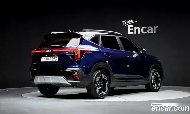 Kia Seltos 2022 2.0 автомат (гидро), миниатюра 2