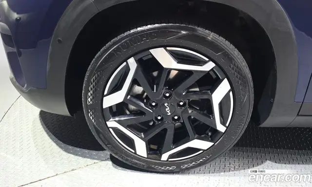 Kia Seltos 2022 2.0 автомат (гидро), миниатюра 5