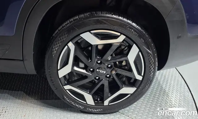 Kia Seltos 2022 2.0 автомат (гидро), миниатюра 7