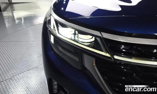 Kia Seltos 2022 2.0 автомат (гидро), миниатюра 8