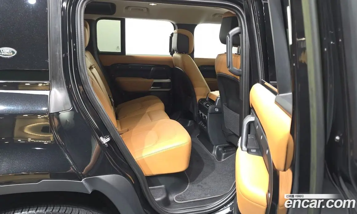 Land Rover Defender 2022 3.0 автомат (гидро), фото 18