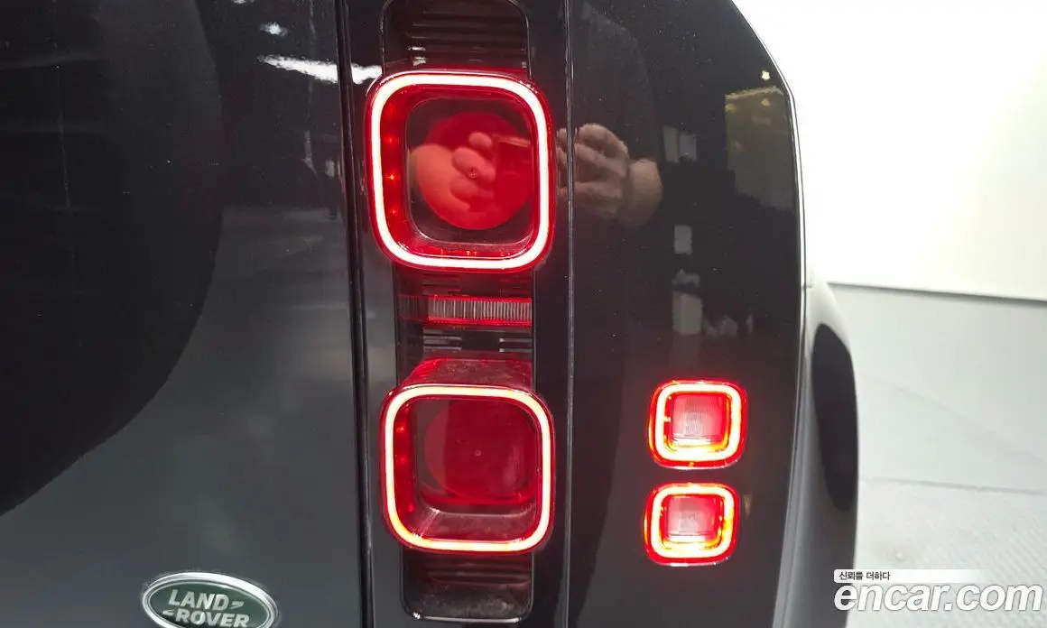 Land Rover Defender 2022 3.0 автомат (гидро), фото 9