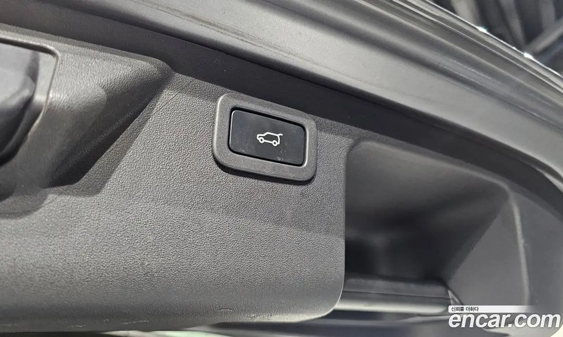 Land Rover Discovery Sport 2019 2.0 автомат (гидро), фото 20