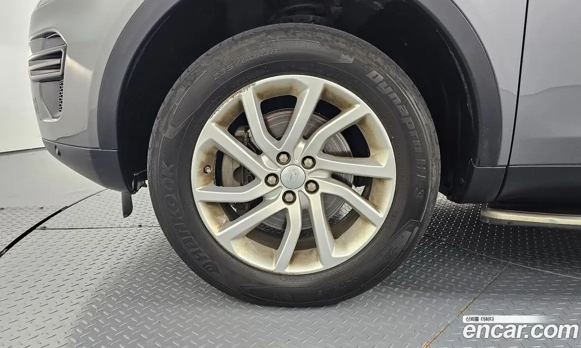 Land Rover Discovery Sport 2019 2.0 автомат (гидро), фото 5