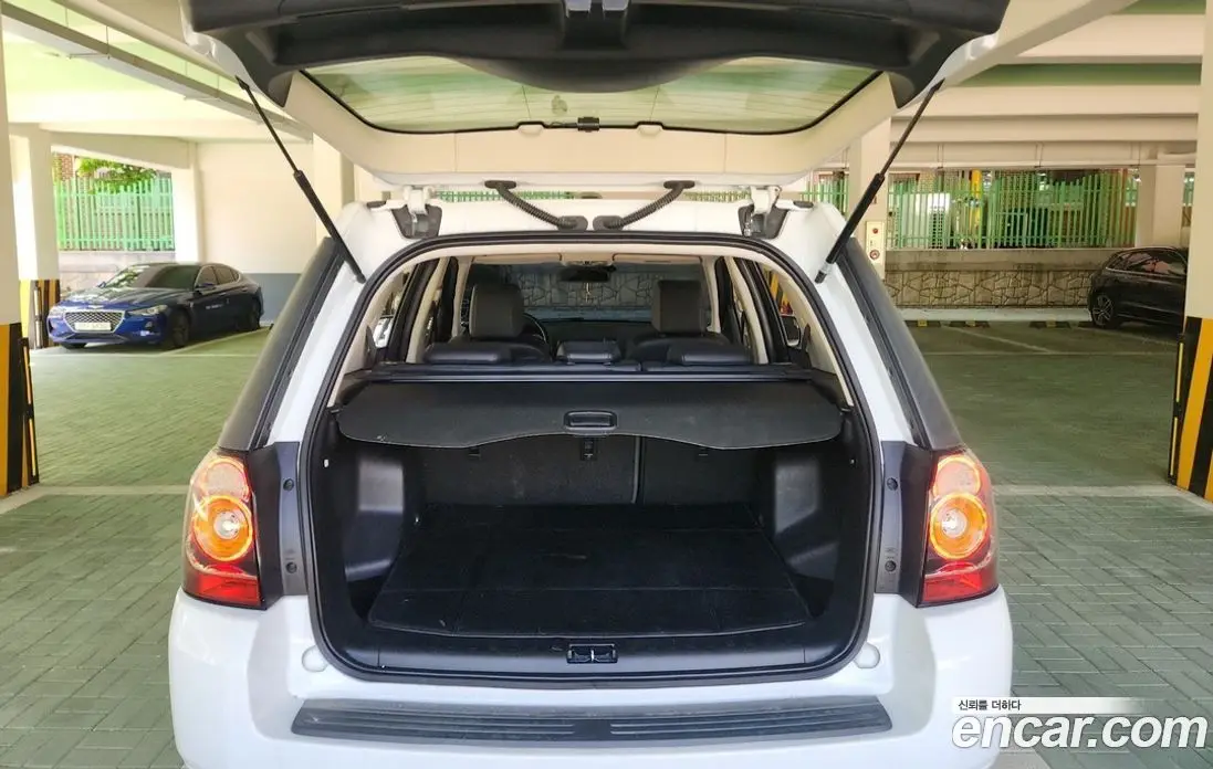 Land Rover Freelander 2014 2.2 автомат (гидро), фото 4