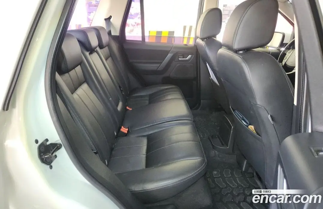 Land Rover Freelander 2014 2.2 автомат (гидро), фото 9