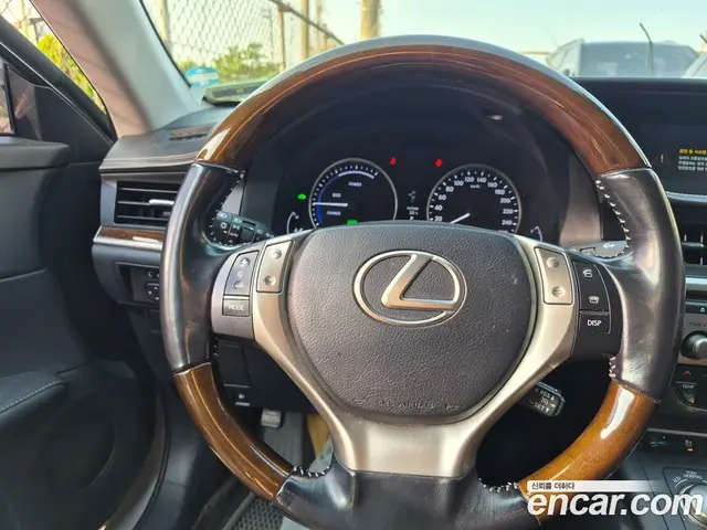 Lexus ES 2015 2.5 автомат (гидро), миниатюра 11 Lexus ES 2015 2.5 автомат (гидро), миниатюра 11