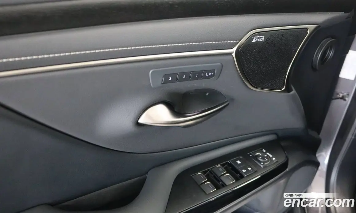 Lexus ES 2025 2.5 автомат (вариатор), фото 11 Lexus ES 2025 2.5 автомат (вариатор), фото 11