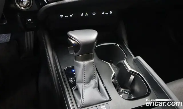 Lexus ES 2025 2.5 автомат (вариатор), миниатюра 9 Lexus ES 2025 2.5 автомат (вариатор), миниатюра 9