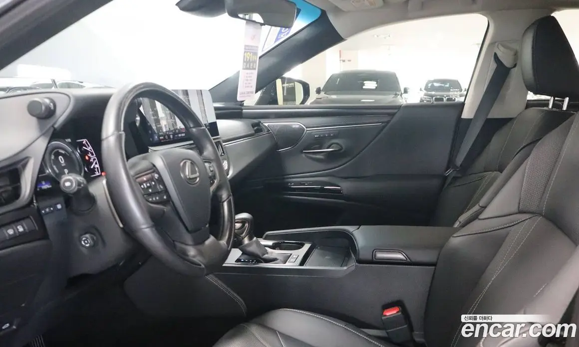 Lexus ES 2025 2.5 автомат (вариатор), фото 10 Lexus ES 2025 2.5 автомат (вариатор), фото 10