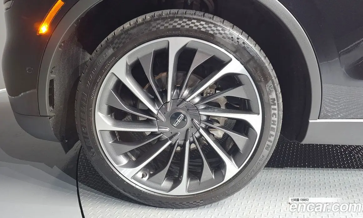 Lincoln Aviator 2022 3.0 автомат (гидро), фото 5 Lincoln Aviator 2022 3.0 автомат (гидро), фото 5