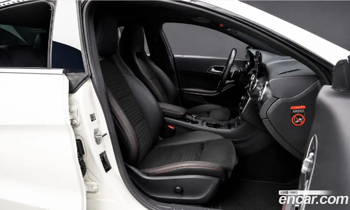Mercedes-Benz CLA-Class 2018 2.0 гидро, фото 16 Mercedes-Benz CLA-Class 2018 2.0 гидро, фото 16