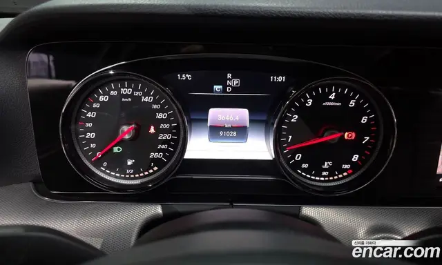 Mercedes-Benz E-Class 2018 2.0 автомат (гидро), миниатюра 8