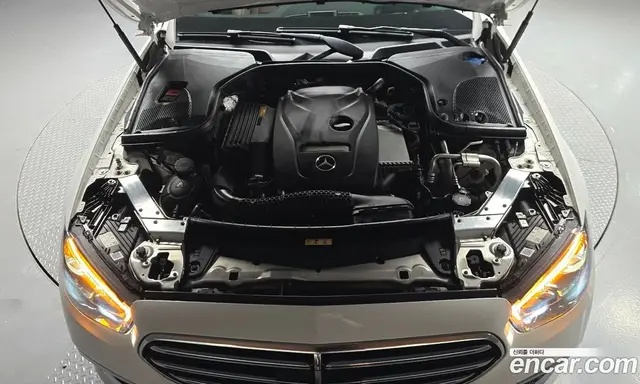 Mercedes-Benz E-Class 2020 2.0 гидро, миниатюра 5 Mercedes-Benz E-Class 2020 2.0 гидро, миниатюра 5