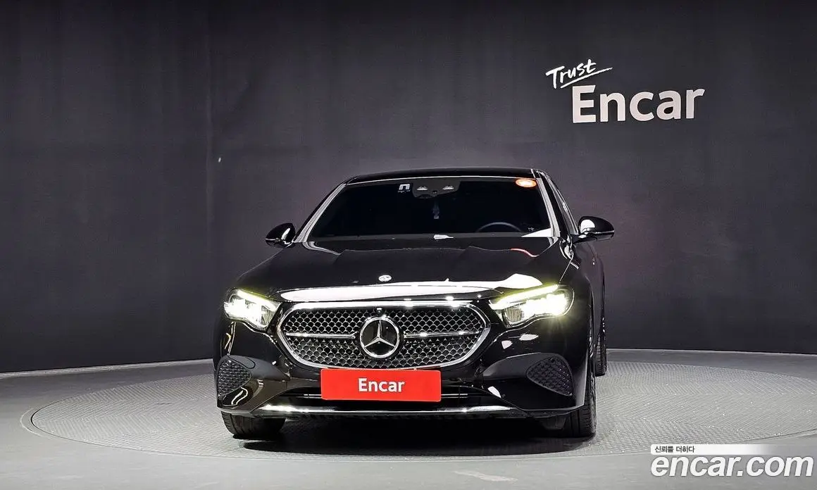 Mercedes-Benz E-Class 2025 2.0 автомат (гидро), фото 3