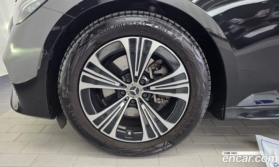 Mercedes-Benz E-Class 2025 2.0 автомат (гидро), фото 5