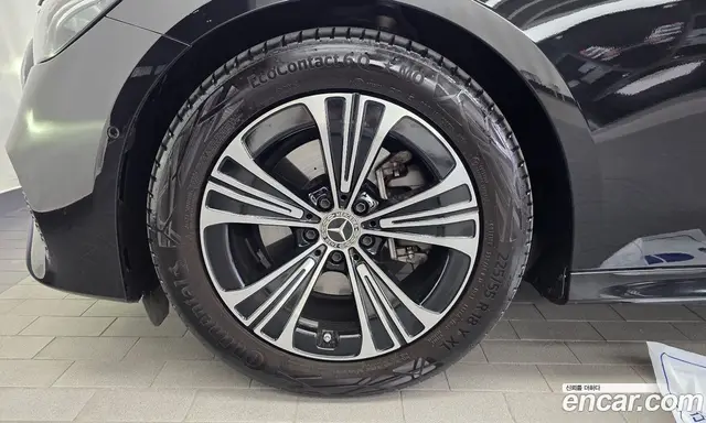 Mercedes-Benz E-Class 2025 2.0 автомат (гидро), миниатюра 5