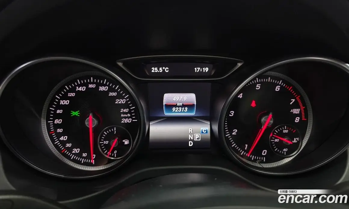 Mercedes-Benz GLA-Class 2017 2.0 гидро, фото 11