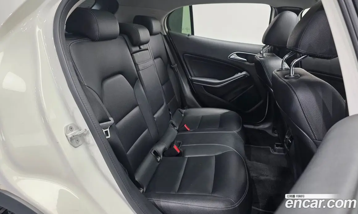 Mercedes-Benz GLA-Class 2017 2.0 гидро, фото 18