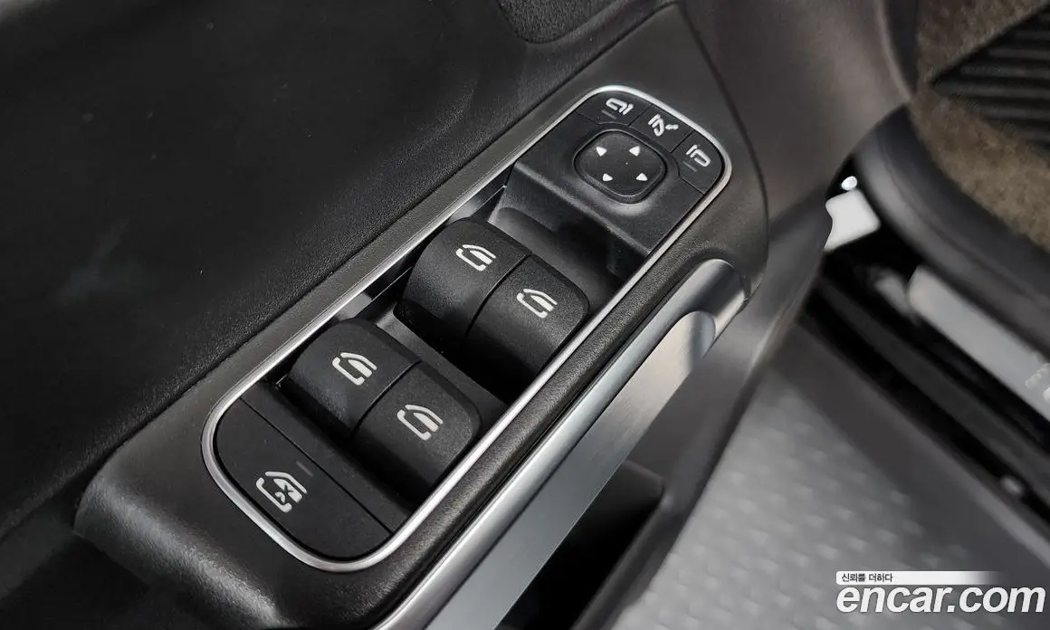 Mercedes-Benz GLB-Class 2021 2.0 гидро, фото 29 Mercedes-Benz GLB-Class 2021 2.0 гидро, фото 29