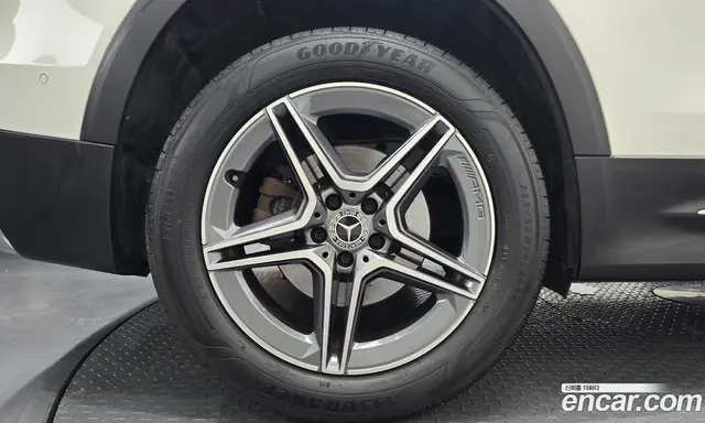 Mercedes-Benz GLB-Class 2021 2.0 гидро, миниатюра 5