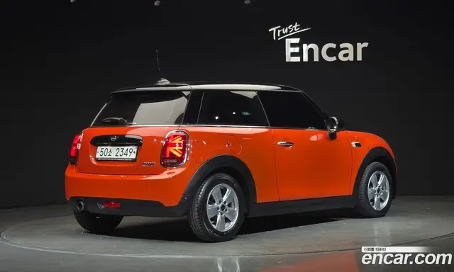 Mini Cooper 2019 1.5 автомат (гидро), миниатюра 2
