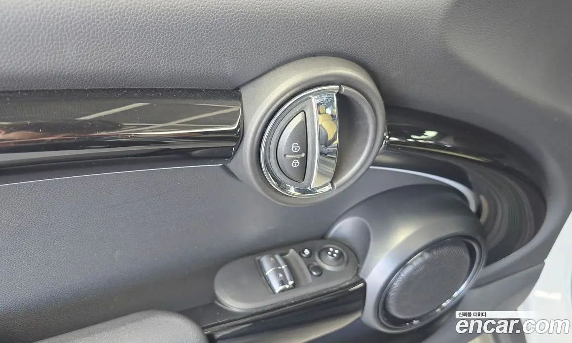 Mini Cooper 2023 автомат (гидро), фото 25