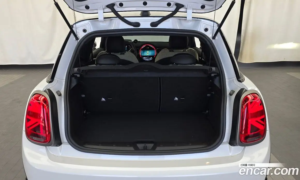 Mini Cooper 2023 автомат (гидро), фото 26