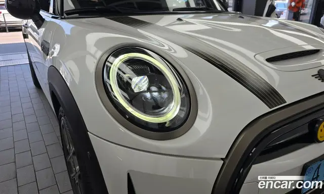 Mini Cooper 2023 автомат (гидро), миниатюра 8