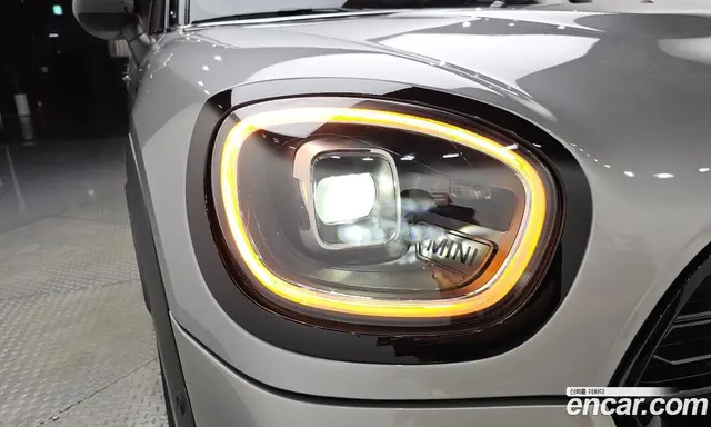 Mini Countryman 2024 2.0 автомат (гидро), миниатюра 7