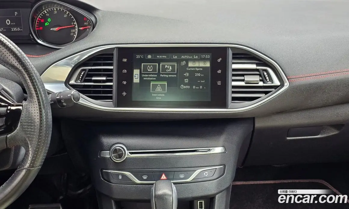 Peugeot 308 2016 2.0 автомат (гидро), фото 16